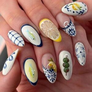 24pcs/Set French Almond Shaped 3D Gel Nail Stickers, Lemon, Cute Fish, Blue